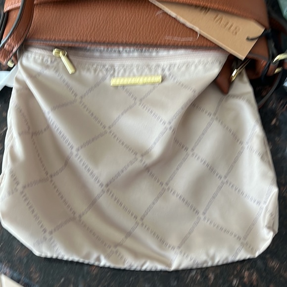 Steve Madden Camel Color Pebbled Grain Faux Leather Crossbody Bag - Picture 11 of 15